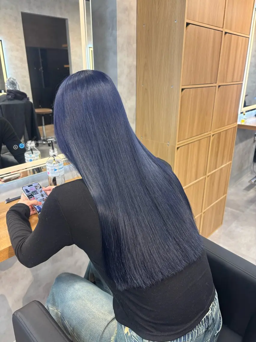 ロング カラー ヘアアレンジ ヘアカラー トリートメント ヘッドスパ ヘアセット 透明感ブリーチカラー 🌈TOMOHIROのヘアスタイル