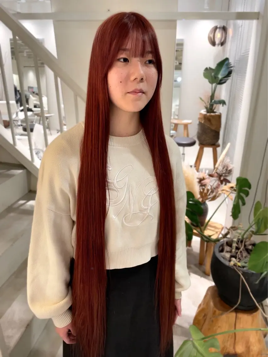 ロング カラー ヘアカラー 林 千聖のヘアスタイル