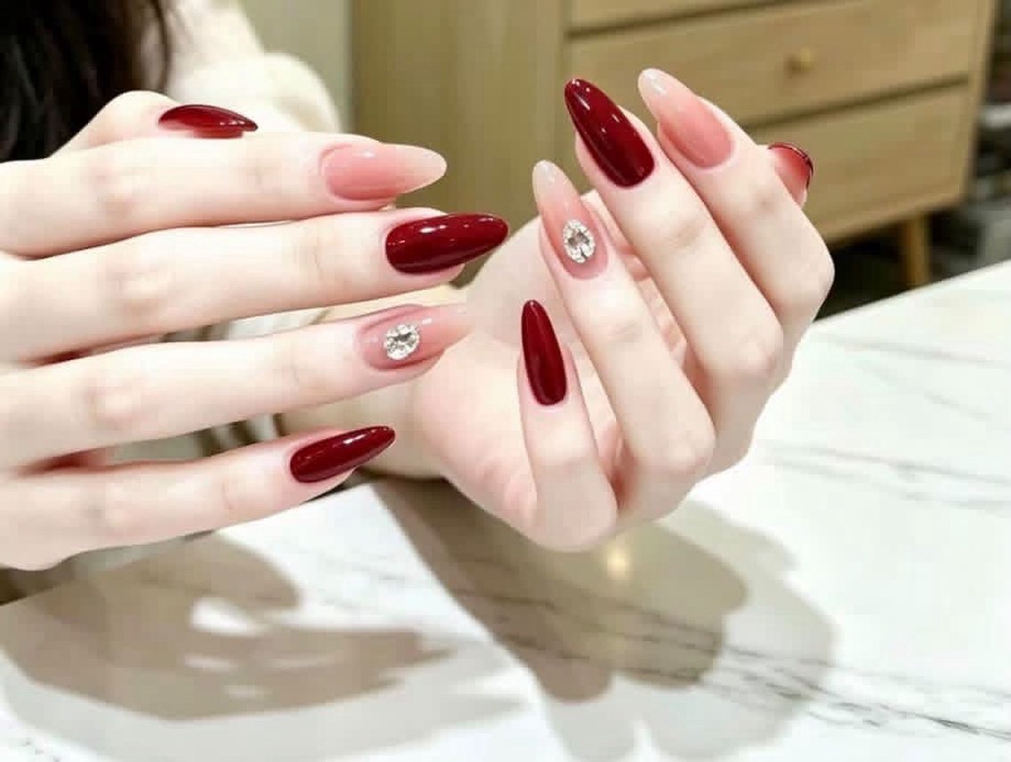 ネイル オーロラネイル 氷ネイル・うるうるネイル 韓国ネイル 水色 夏ネイル ハンドネイル キラキメ 博多nail💅のネイルデザイン
