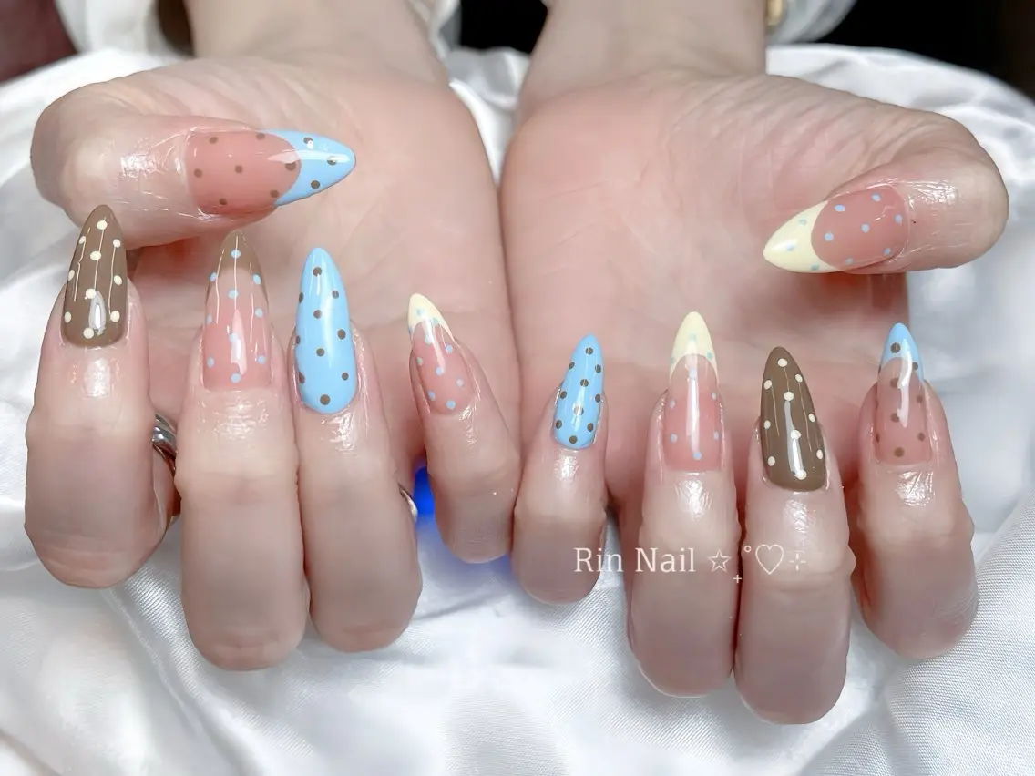 ネイル アートネイル チークネイル ジェルネイル ロングネイル マグネットネイル ハンドネイル Rin Nail 新大久保店のネイルデザイン