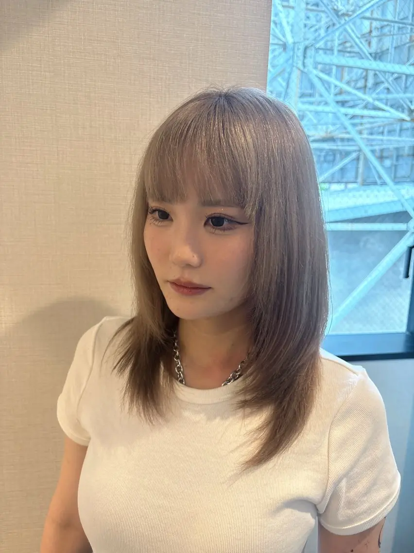 ミディアム カット ヘアカラー 盛れるレイヤー 🎀🇰🇷カナヤのヘアスタイル