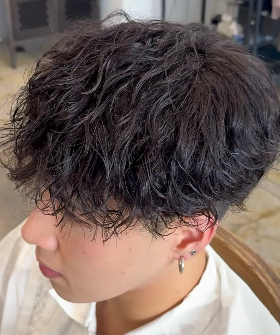 メンズ メンズパーマ特化 三宅陸斗のヘアスタイル