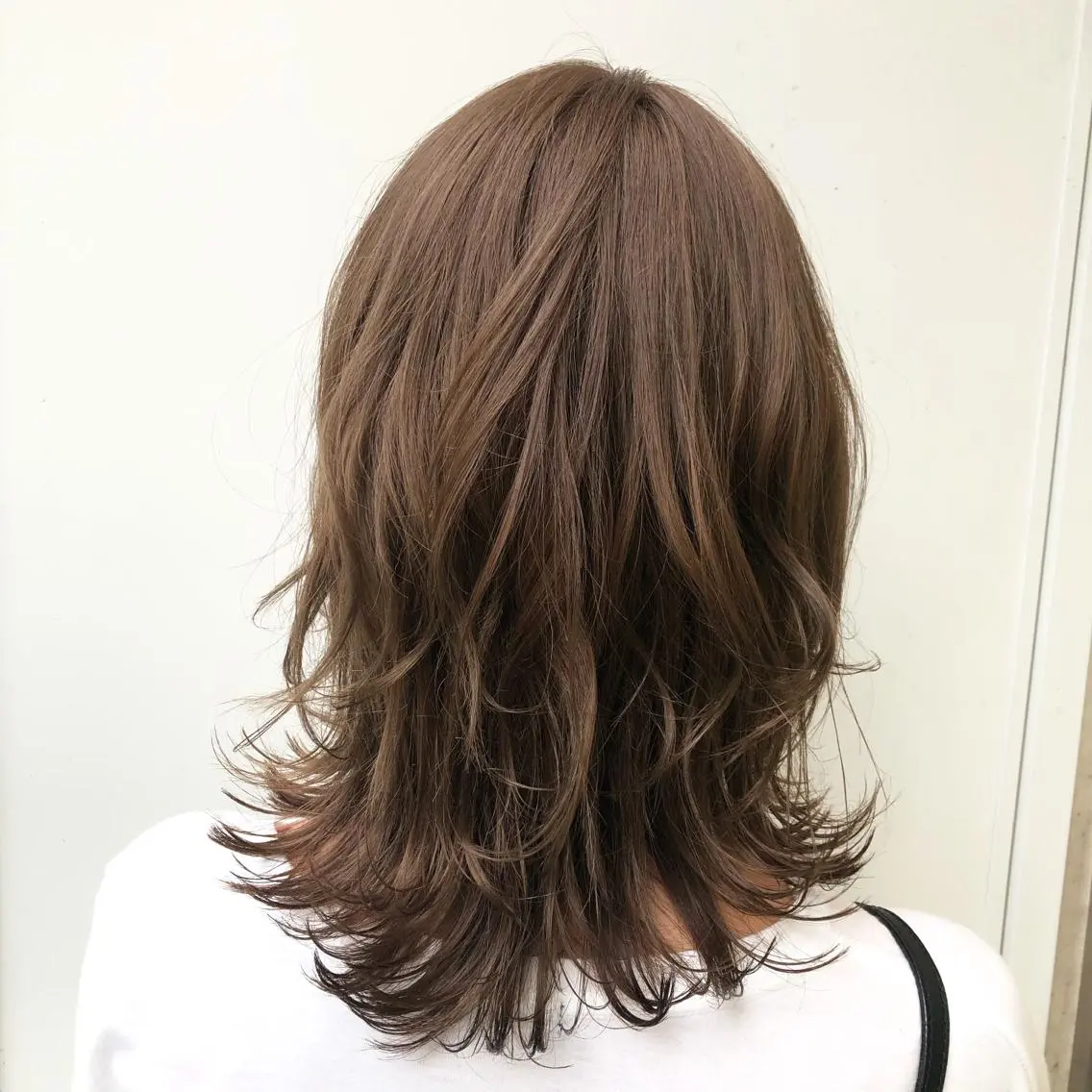 セミロング カラー パーマ ヘアアレンジ ベージュカラー ラベンダーカラー ラベンダーベージュ 暖色ボブ 🍊rikakoのヘアスタイル