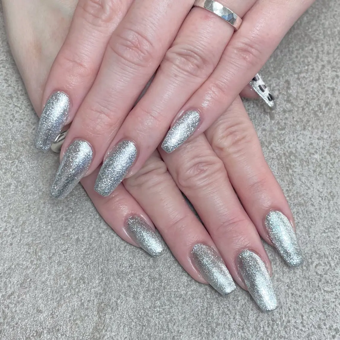 ネイル ハンドネイル nailroom DIASOMNIAのネイルデザイン
