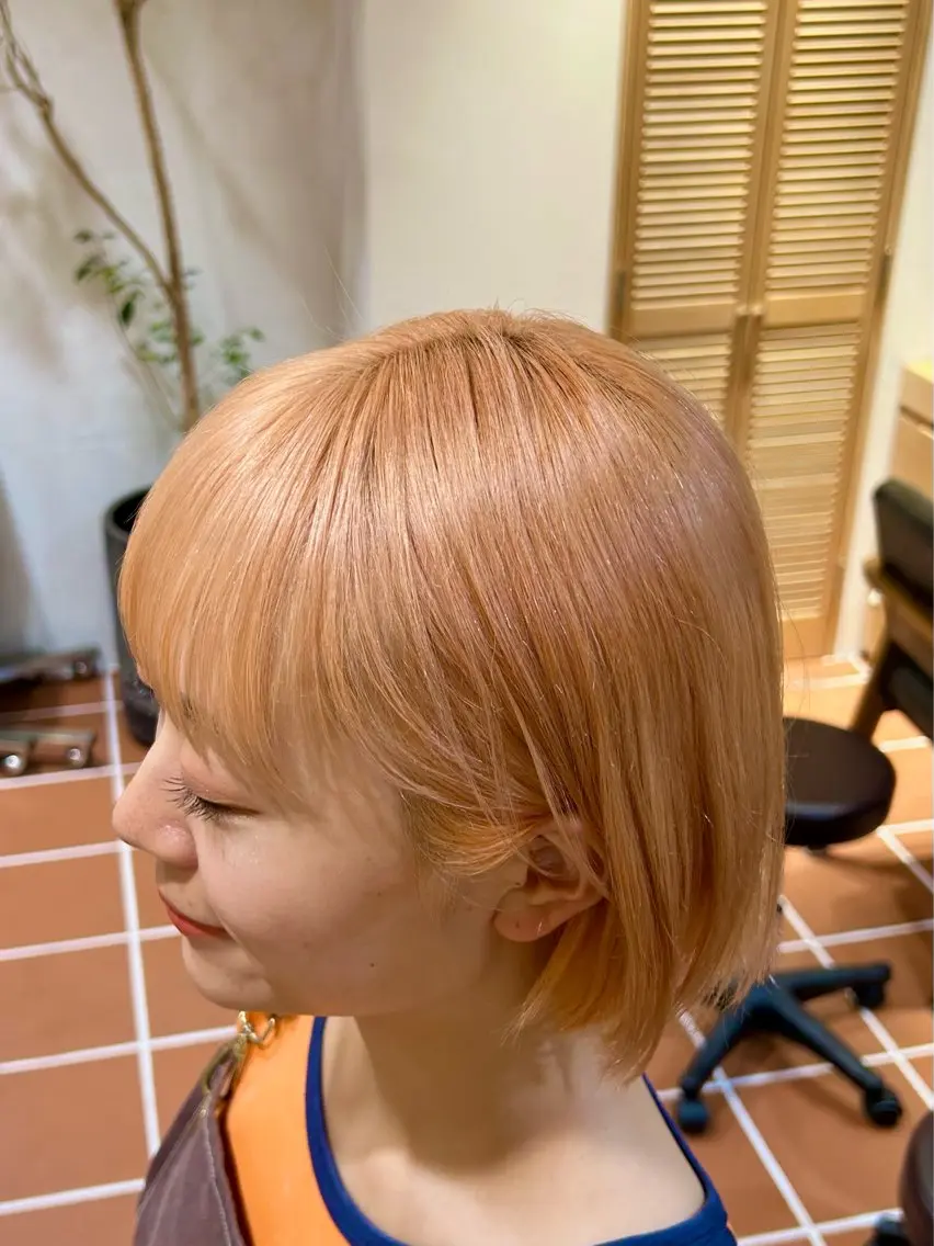 ショート カラー オレンジ 海奈 メンズカットのヘアスタイル