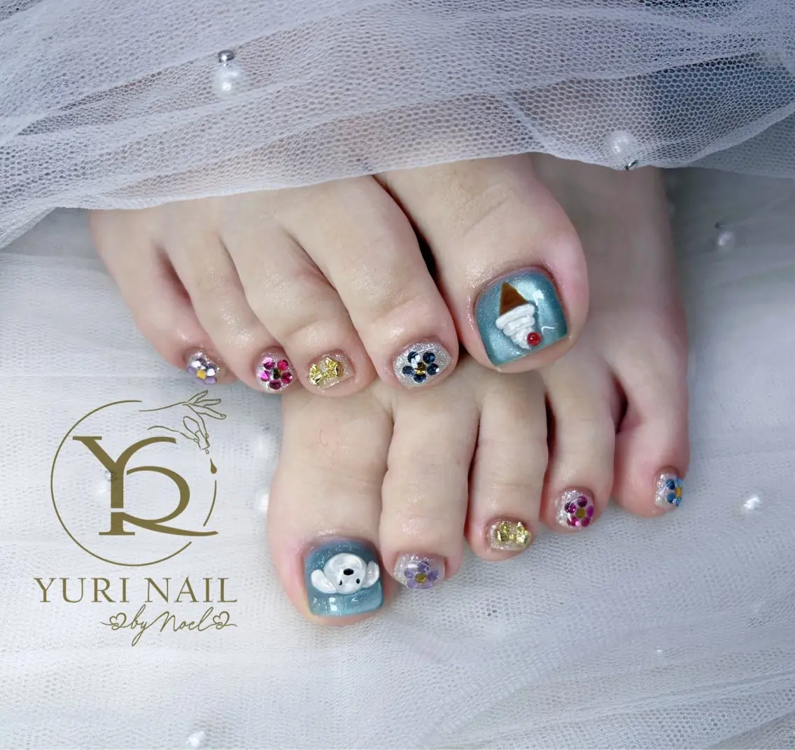 ネイル ハンドネイル フットネイル ハンドケア YURI Nail NARITAのネイルデザイン
