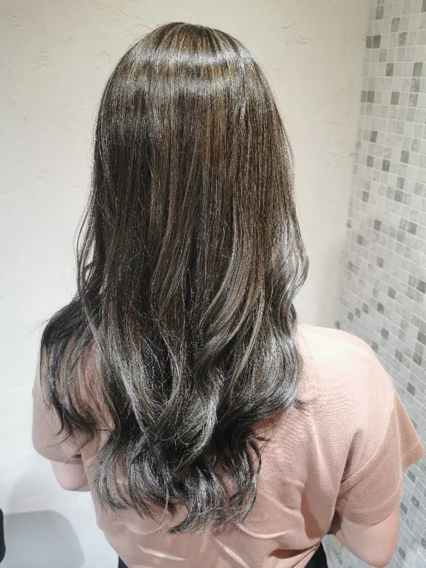 ロング カラー ハイライトカラー ハイライト ★YUKI ★のヘアスタイル