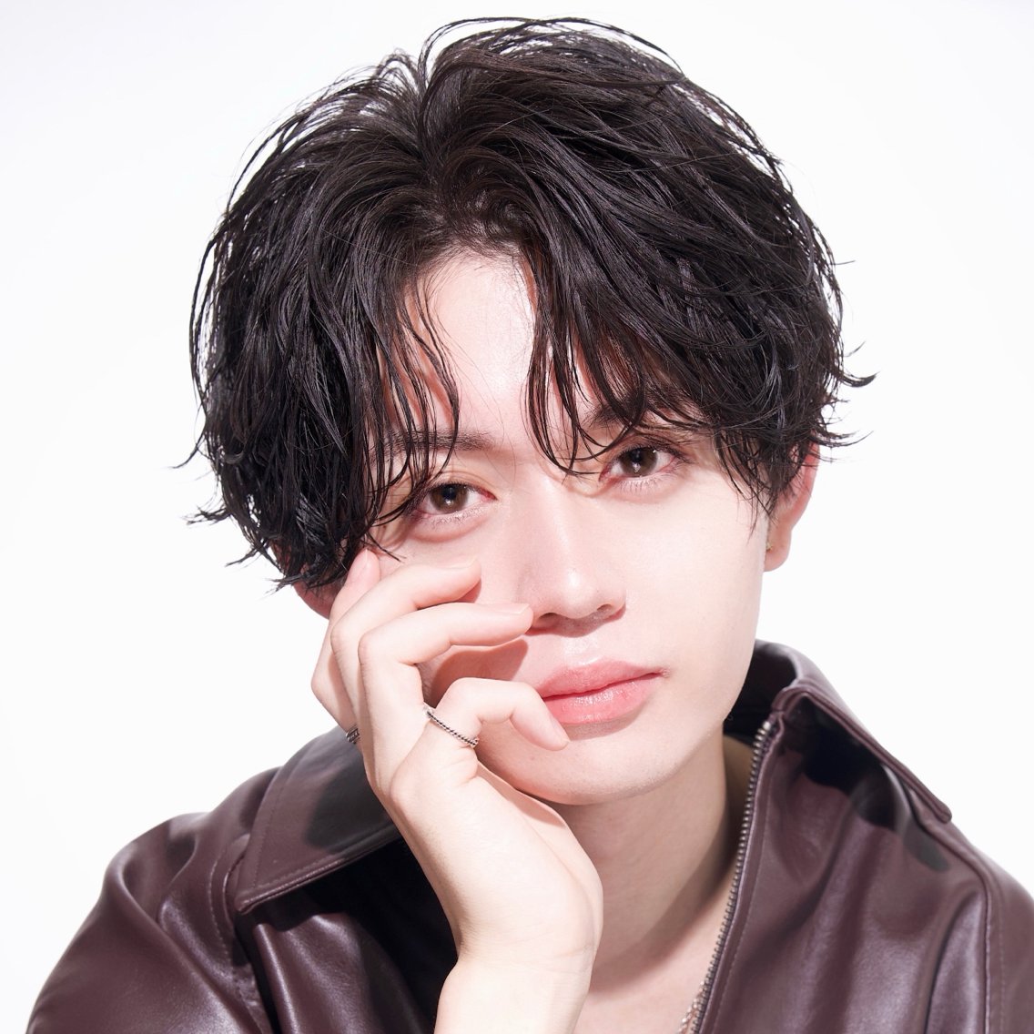ミディアム パーマ ヘアアレンジ メンズ ミディアムパーマ メンズパーマ 柴﨑 悠利 天神 メンズカットのヘアスタイル