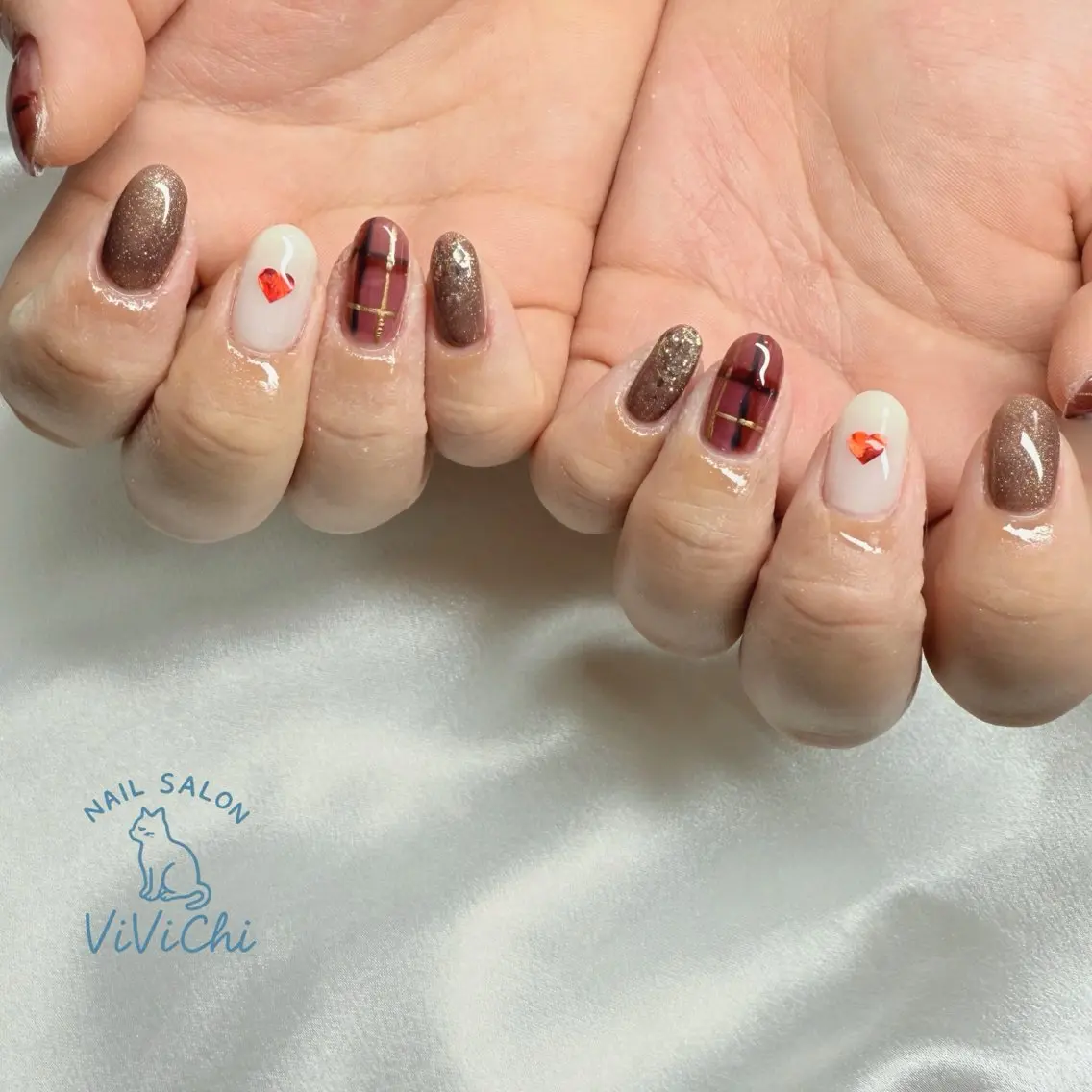 ネイル ハンドネイル ViViChi 梨帆のネイルデザイン