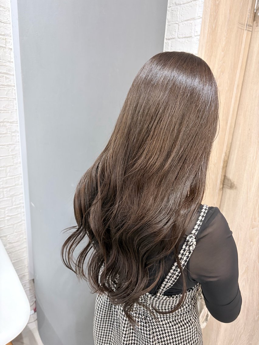 【ダメージレスカラー🩵】カット+ケアカラー+トリートメントの写真