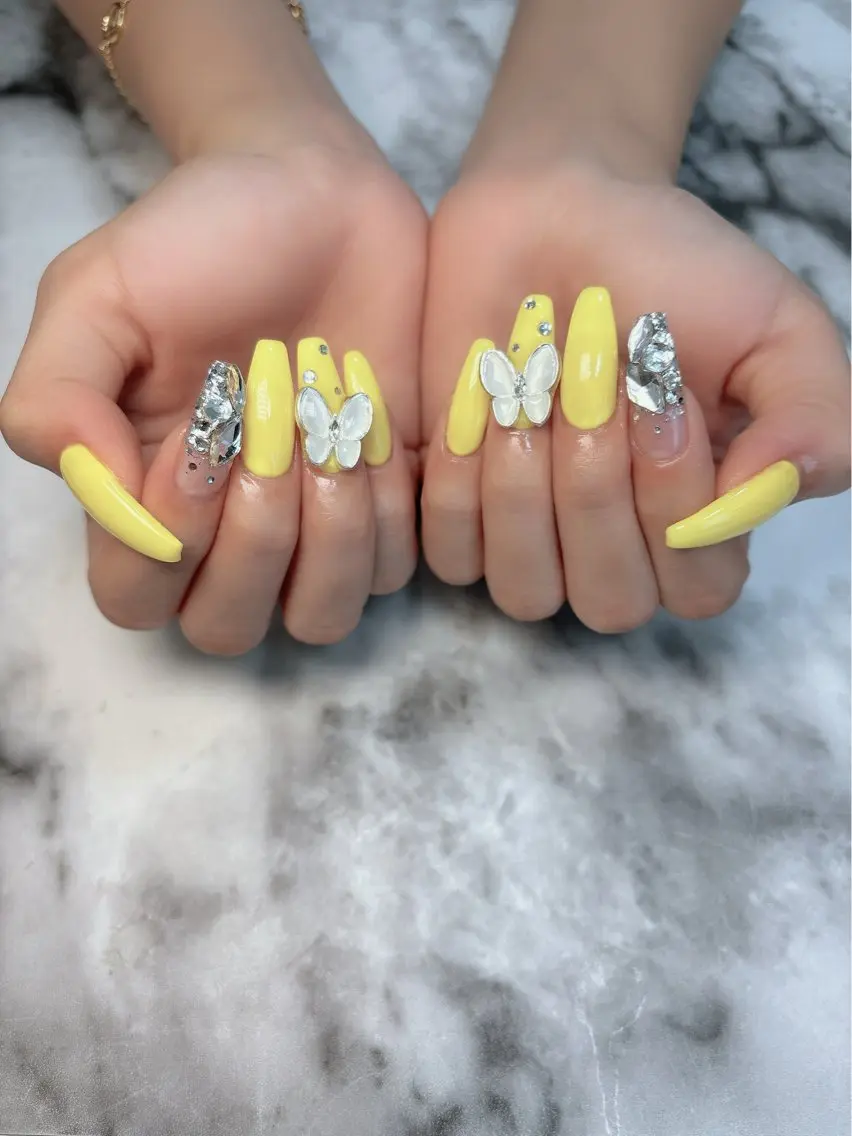 ネイル ロングネイル ハンドネイル Kayo 💅のネイルデザイン