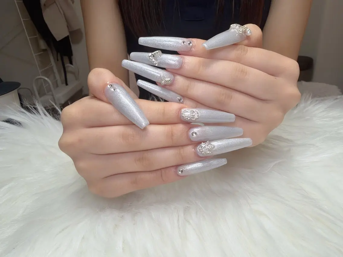 ネイル ハンドネイル W・ lina  nailのネイルデザイン