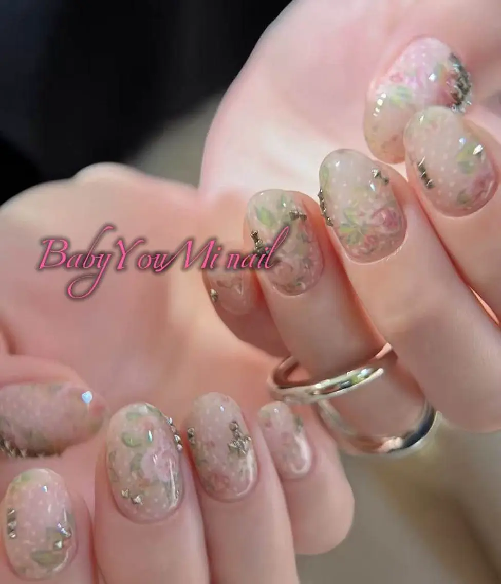 ネイル オーロラネイル チークネイル 成人式 フットネイル フレンチネイル ハンドネイル BabyYouMi nailのネイルデザイン