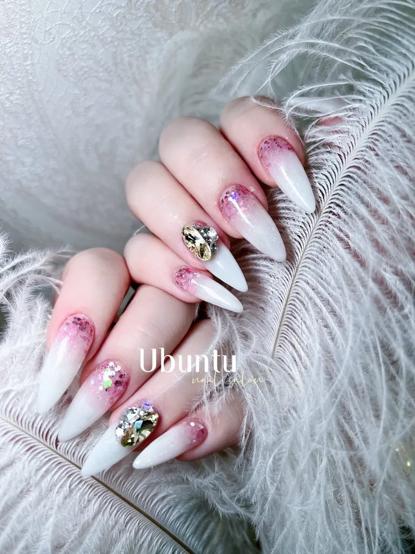 ネイル ネイルチップ ワンホンネイル ハンドネイル Ubuntu🎀 ネイルサロン✨のネイルデザイン