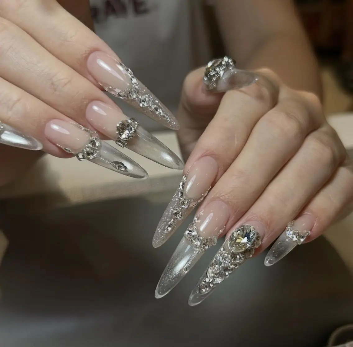 ネイル ハンドネイル エリ🫧 nail池袋東口のネイルデザイン