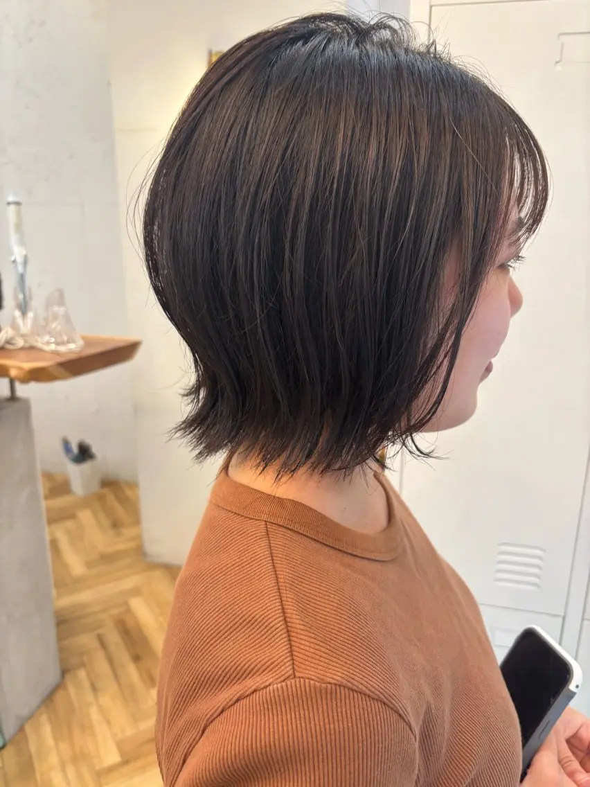 ミディアム 大木 華のヘアスタイル