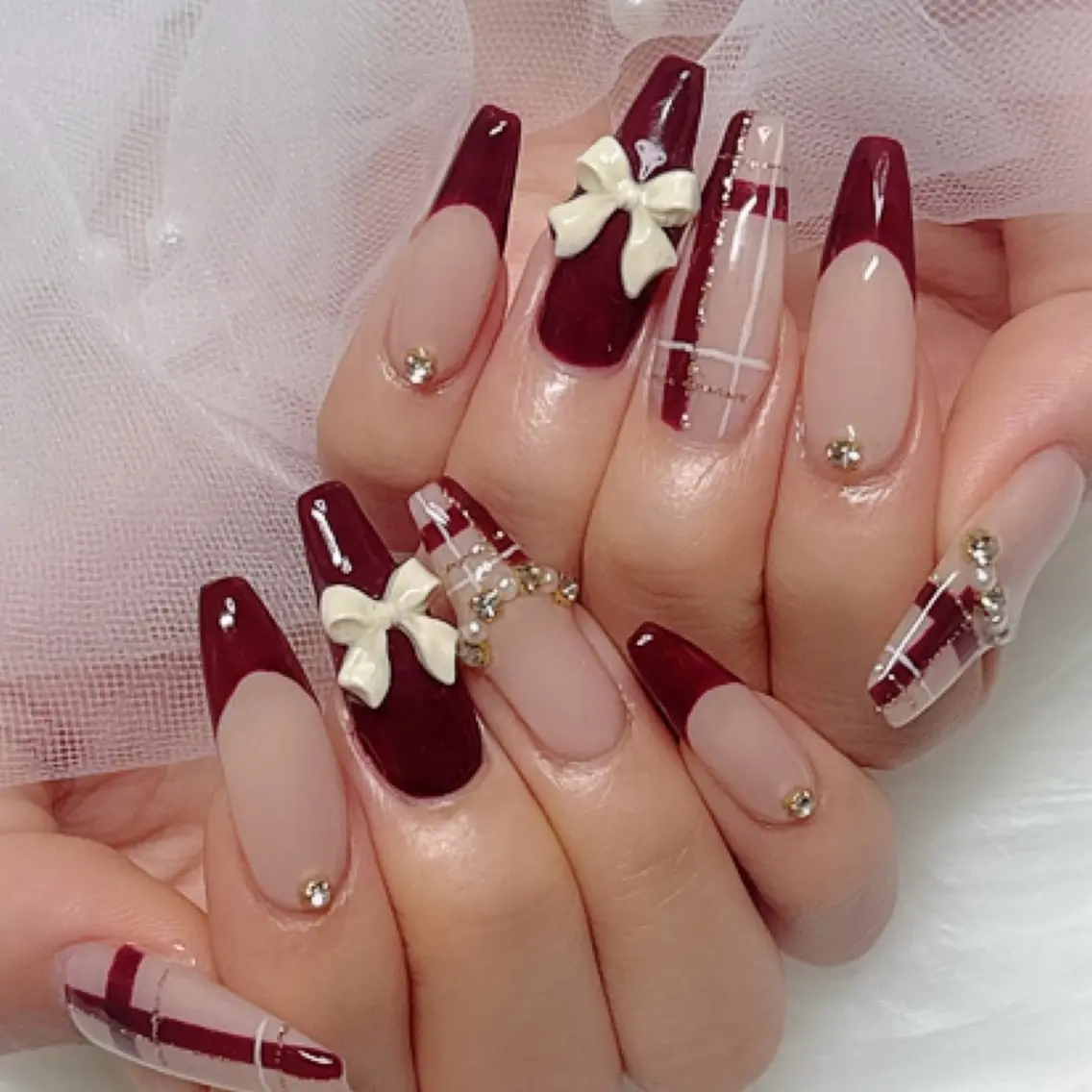 ネイル ボルドー 🩵池袋heart nail🩵のネイルデザイン