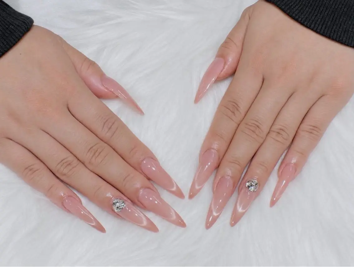 ネイル 韓国ネイル マグネットネイル 持ち込み Dyo Nail_Royalのネイルデザイン