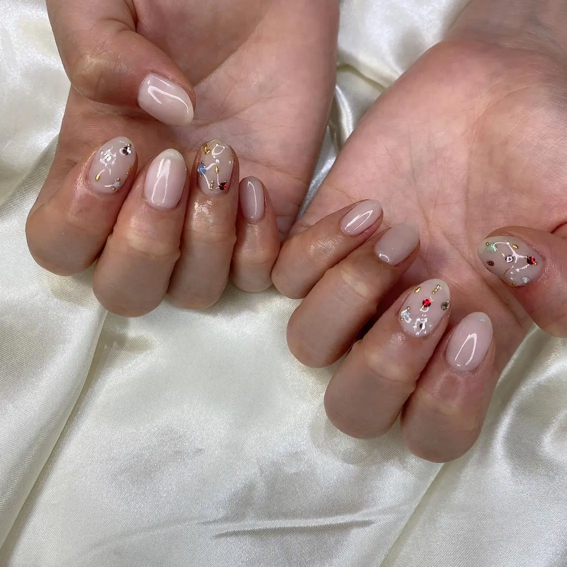 ネイル ハンドネイル 西岡 杏のネイルデザイン