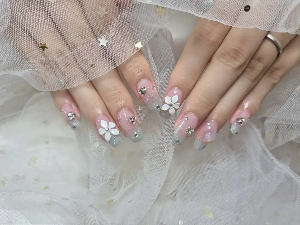 ネイル ジョリ kasumi🌹💅のネイルデザイン