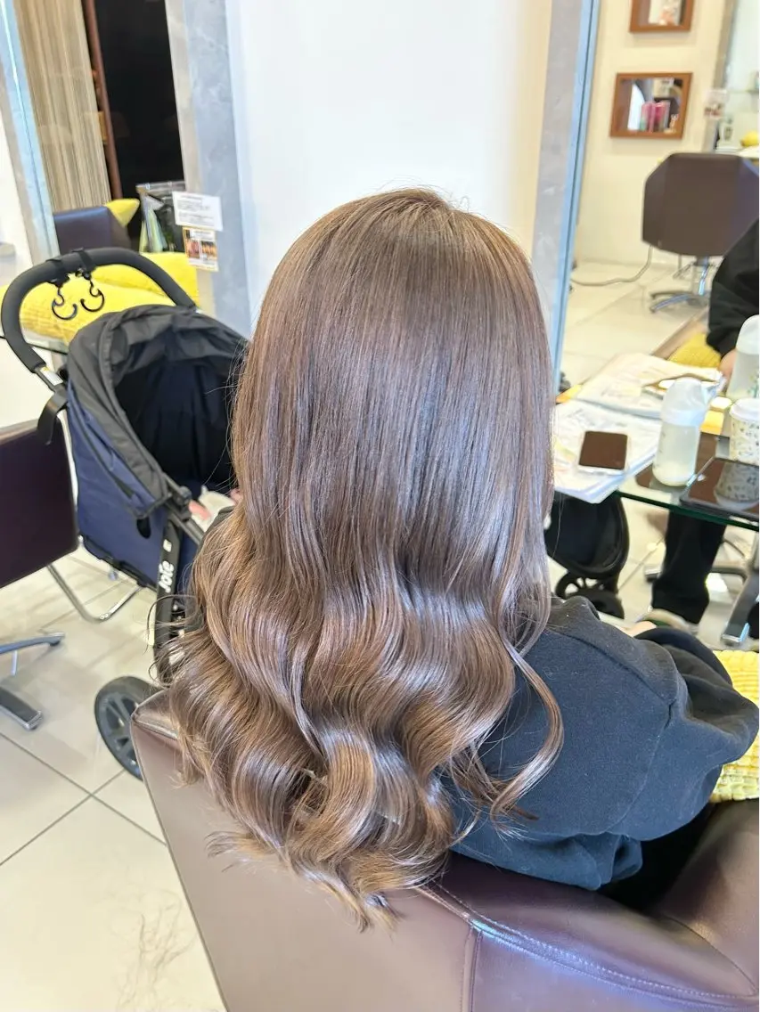 ロング カラー ブラウンカラー 透明感カラー グレージュ トップスタイリスト 林すずかのヘアスタイル