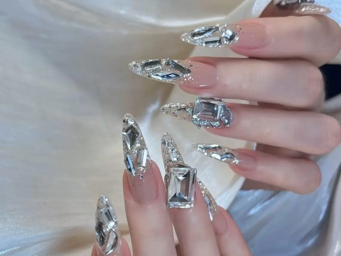 ネイル メンズ メンズ韓国風 オーロラネイル チークネイル 長さ出し フレンチネイル ハンドネイル ハンドケア NEW NAIL💞 Ka Kaのネイルデザイン