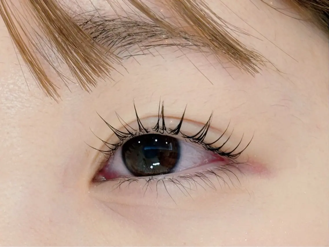 マツエク・マツパ パリジェンヌラッシュリフト pluseye トリウミのマツエク・マツパデザイン