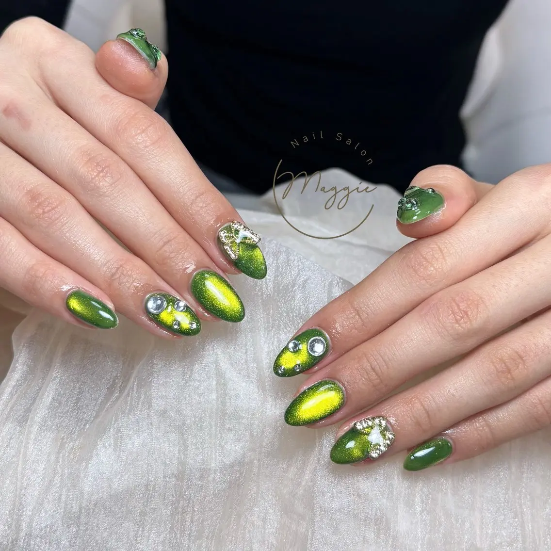 ネイル ハンドネイル MaggieNail timiのネイルデザイン