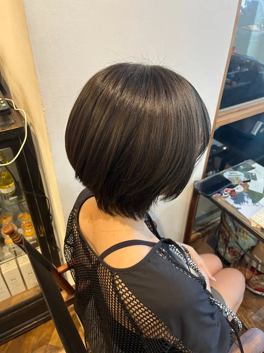 ショート カラー ヘアカラー sora /ブリーチ /レイヤーカットのヘアスタイル