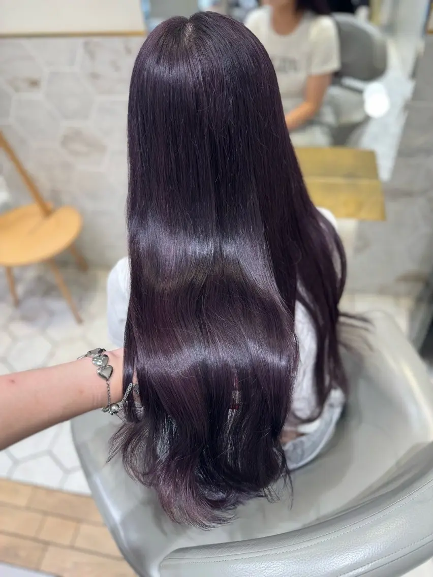 ロング カラー ラベンダーカラー ピンクカラー costes 今井芽依のヘアスタイル