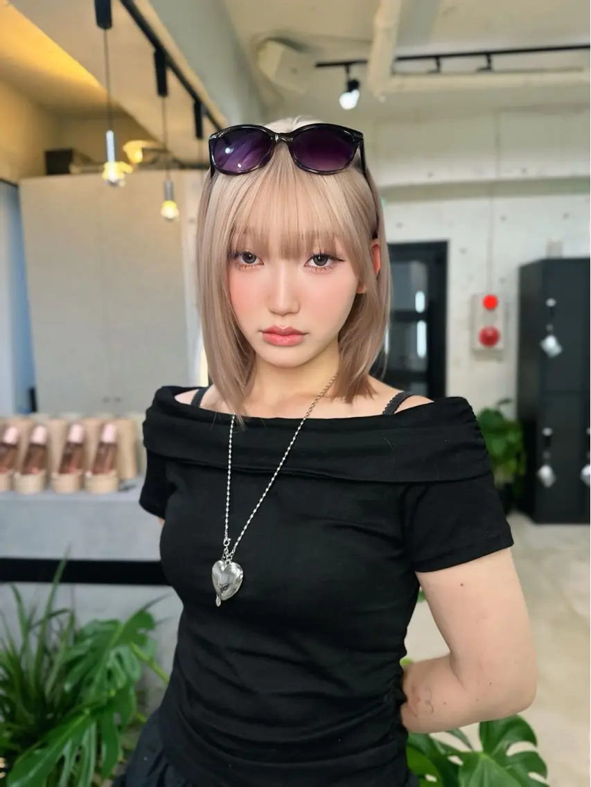 ショート カラー ヘアカラー 爆美女製造機 レイヤーのプロのヘアスタイル