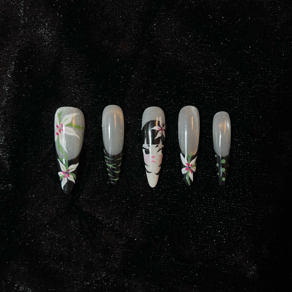 ネイル ハンドネイル noir nails Kanaeのネイルデザイン