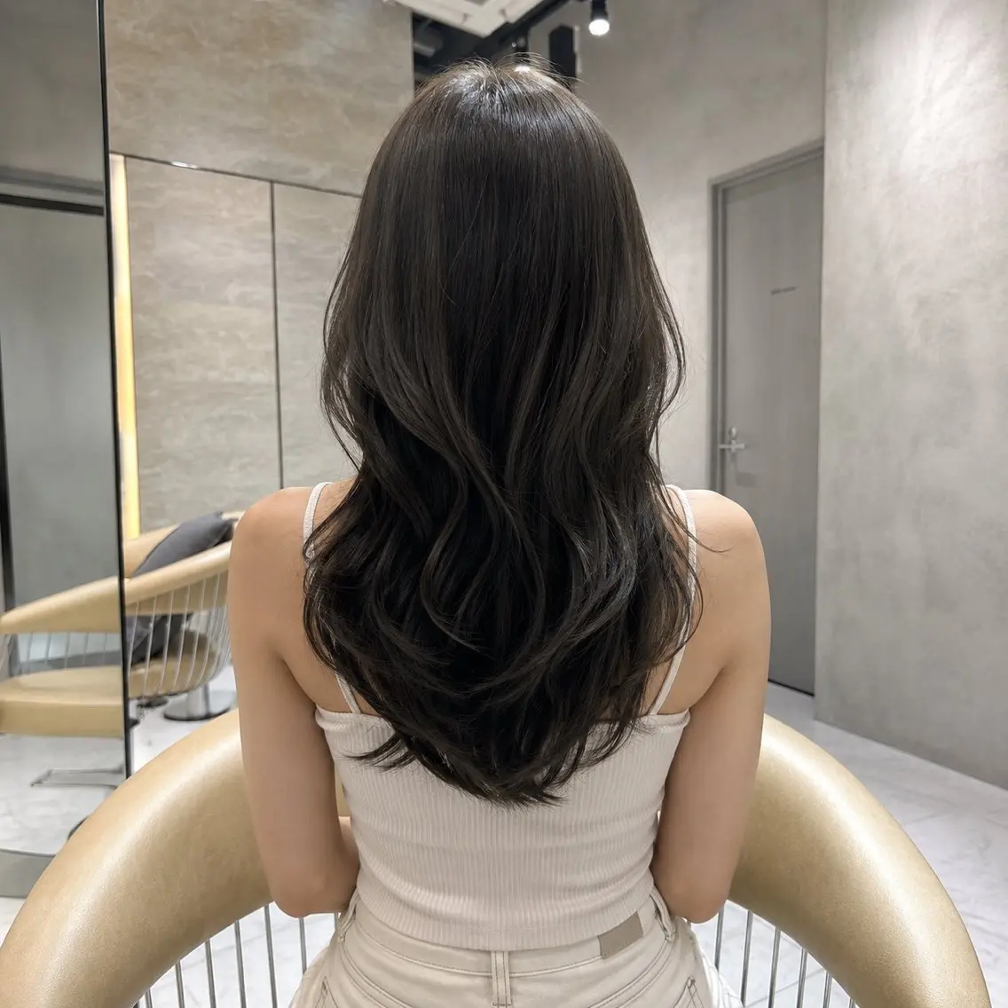 セミロング カット ヘアカラー トリートメント 縮毛矯正／レイヤー 顔周／艶カラ-／笑璃のヘアスタイル