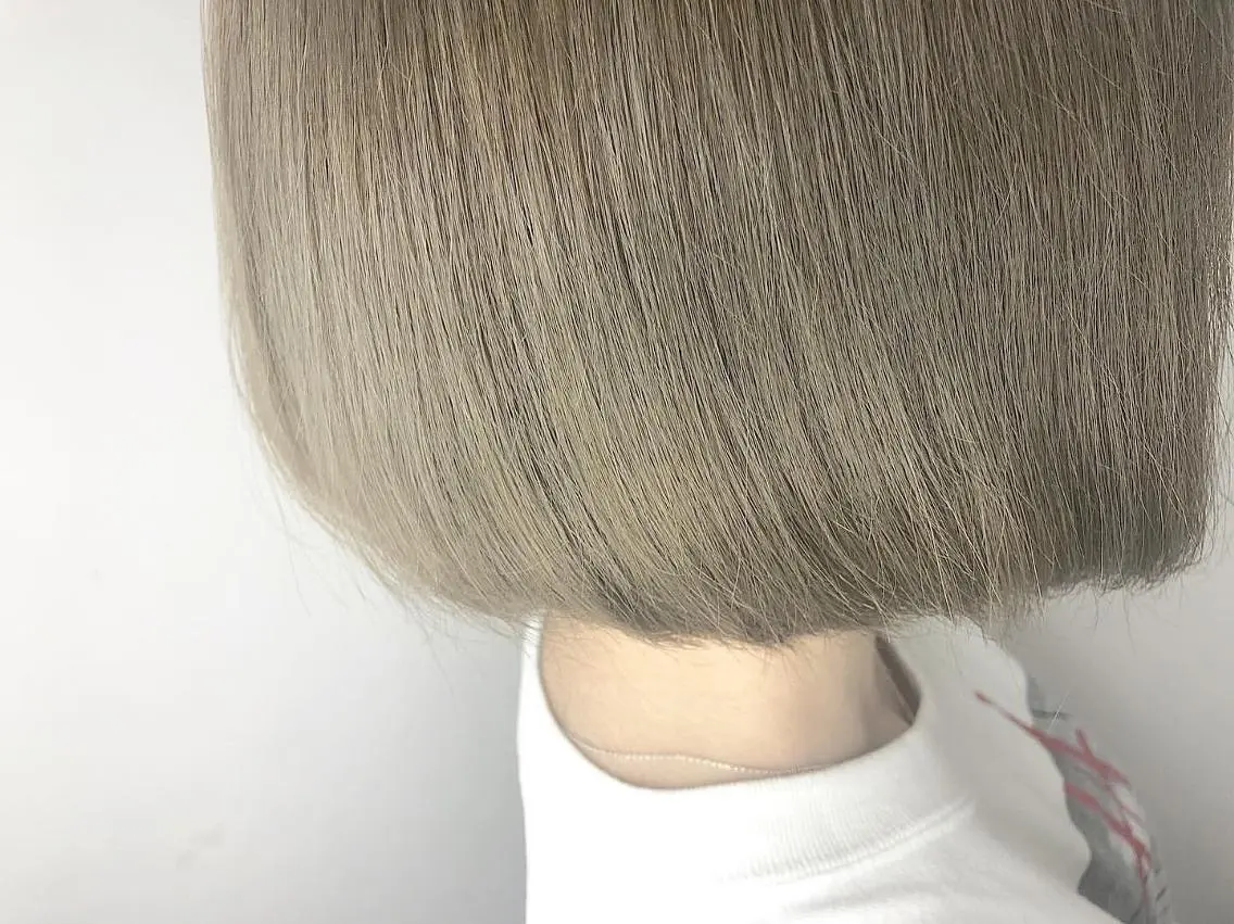 ショート カラー ベージュカラー ハイトーンカラー ハイトーンベージュ カラーサロン ビスカリアのヘアスタイル