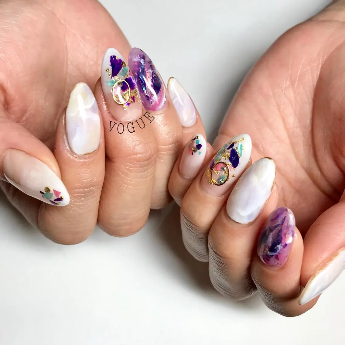 ネイル ニュアンスネイル ハンドネイル VOGUE ×SWANのネイルデザイン