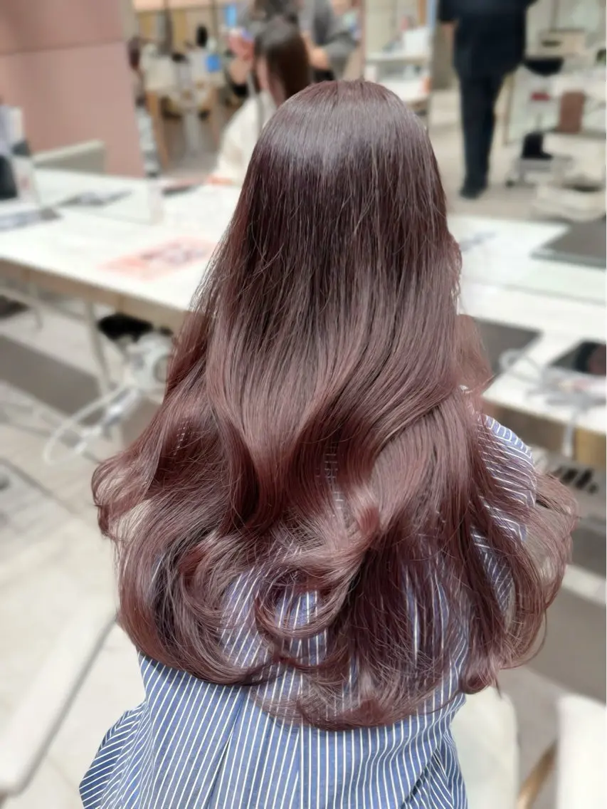 ロング カラー カット ヘアカラー トリートメント ヘッドスパ ヘアセット 韓国ヘア/レイヤー/ 顔まわり/りょーとのヘアスタイル
