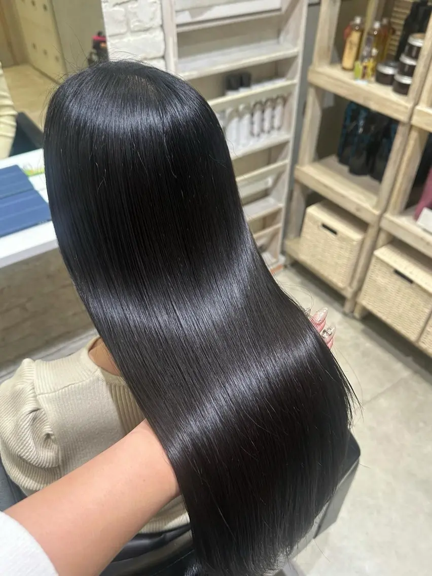 ロング 縮毛矯正 🖤KURUMI🖤 潤艶・髪質改善のヘアスタイル