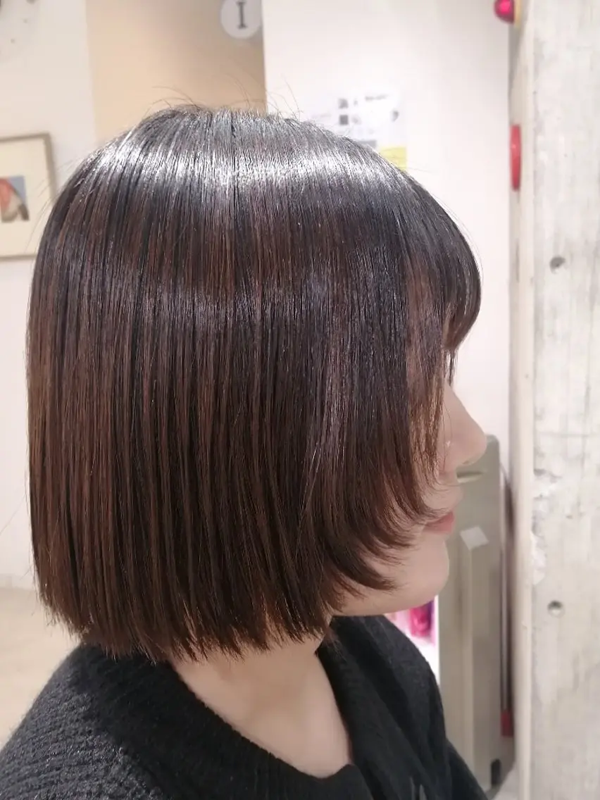 ショート ボブ 顔周りカット レイヤーカット カット 縮毛矯正 藤原仁美/レイヤー /透明感カラーのヘアスタイル