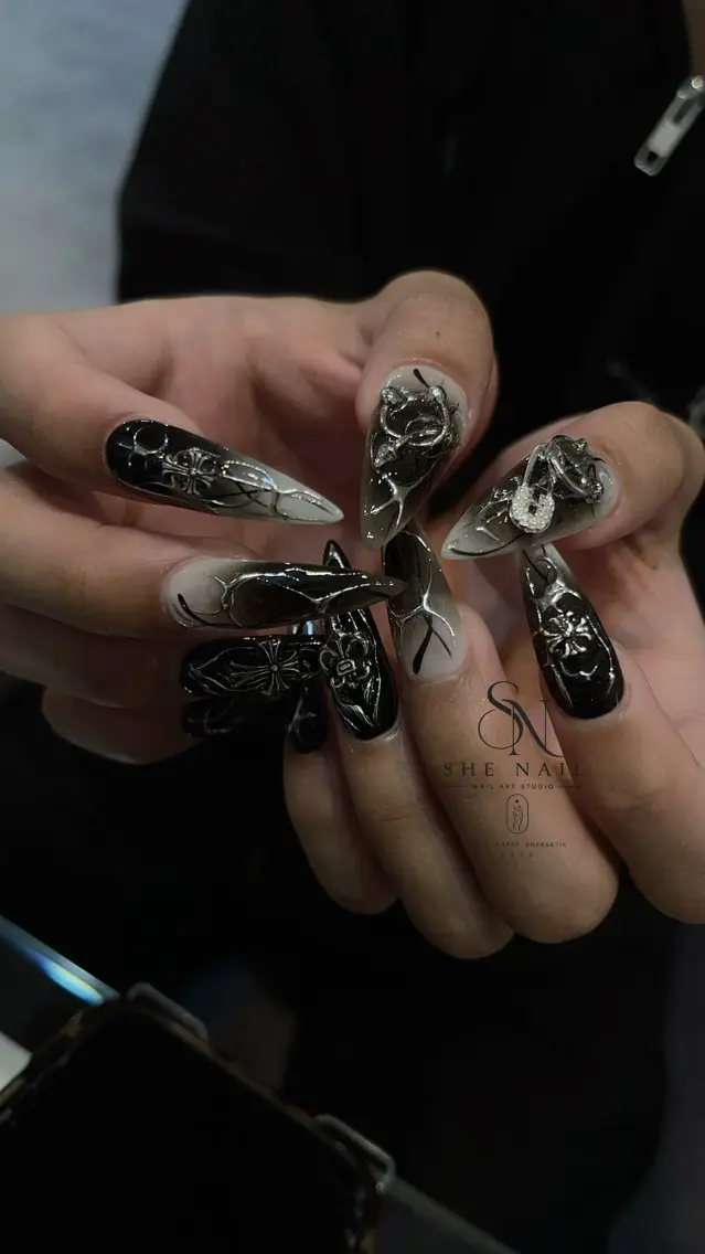 ネイル ハンドネイル 博多 SHE Nailのネイルデザイン