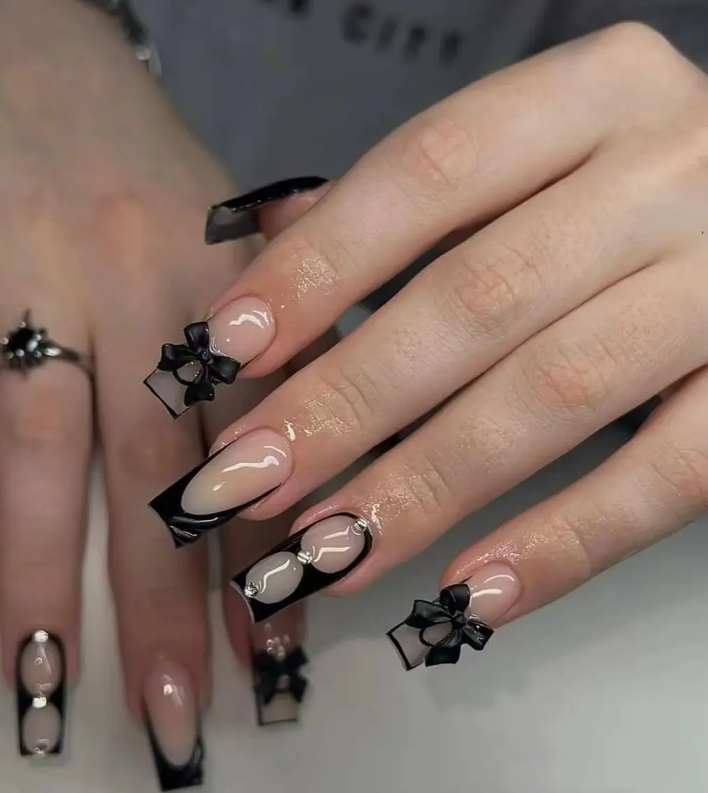 ネイル フラワーネイル フレンチネイル ジェルネイル ガラスフレンチ ハート ハンドネイル BabyYouMi nailのネイルデザイン