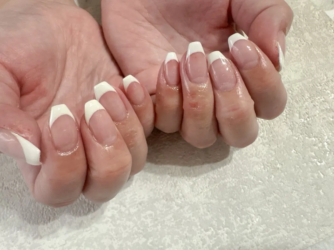 ネイル オーロラネイル フットネイル フレンチネイル ジェルネイル マグネットネイル kikinail 溝の口のネイルデザイン