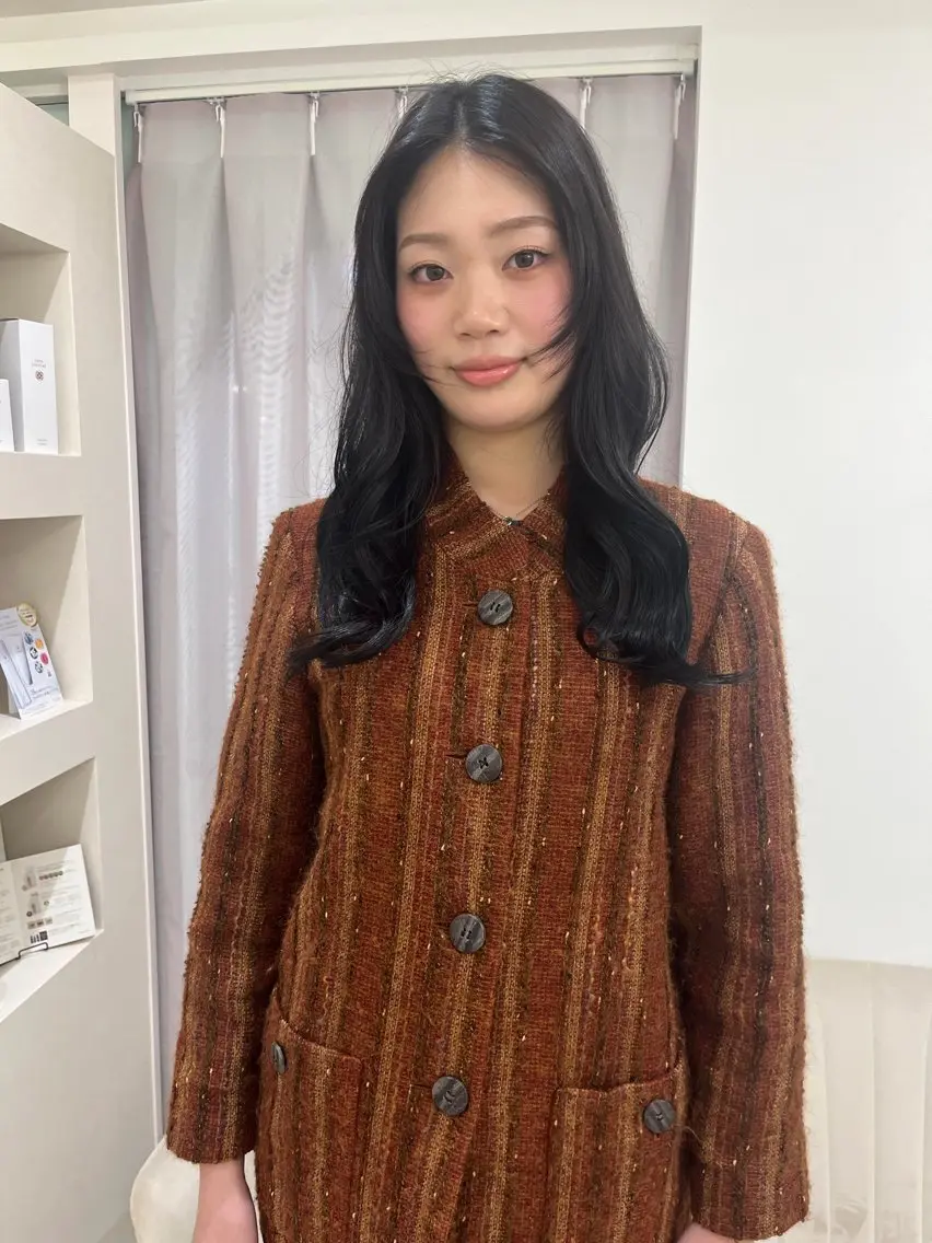 セミロング カラー カット ヘアカラー トリートメント 松村 澪里のヘアスタイル