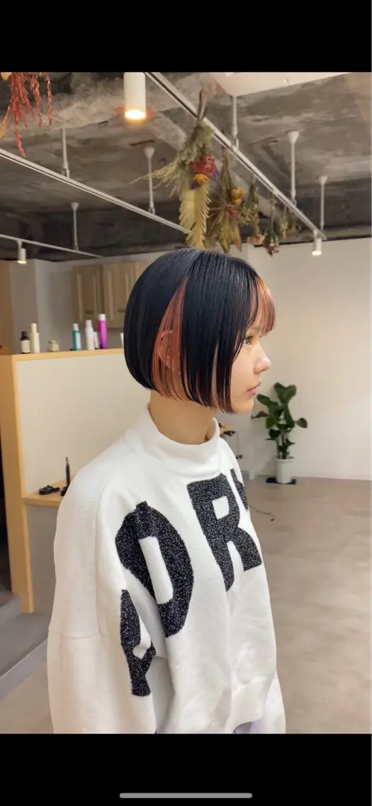 ショート カラー ショートボブ インナーカラー ピンクカラー ボブ ショートヘア 当日予約🆗ショート /ハイライト/松本のヘアスタイル