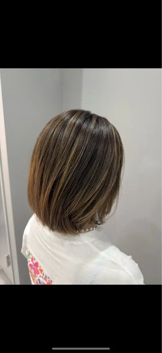 ショート カット ヘアカラー 轡田 くつわだのヘアスタイル