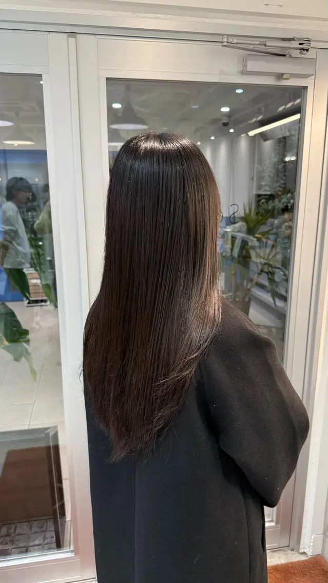 ロング にいな/ 縮毛矯正/カラー☘️のヘアスタイル