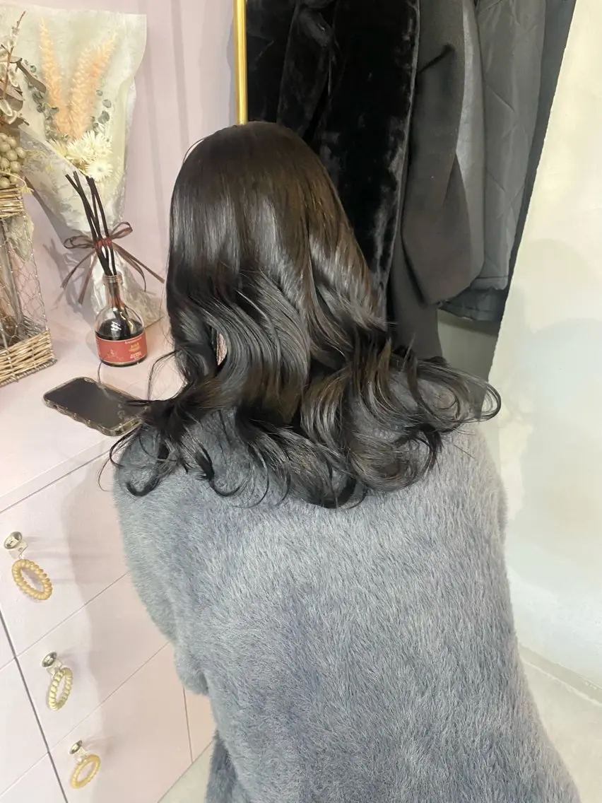 セミロング カラー カット ヘアカラー トリートメント 前橋 姫奈のヘアスタイル