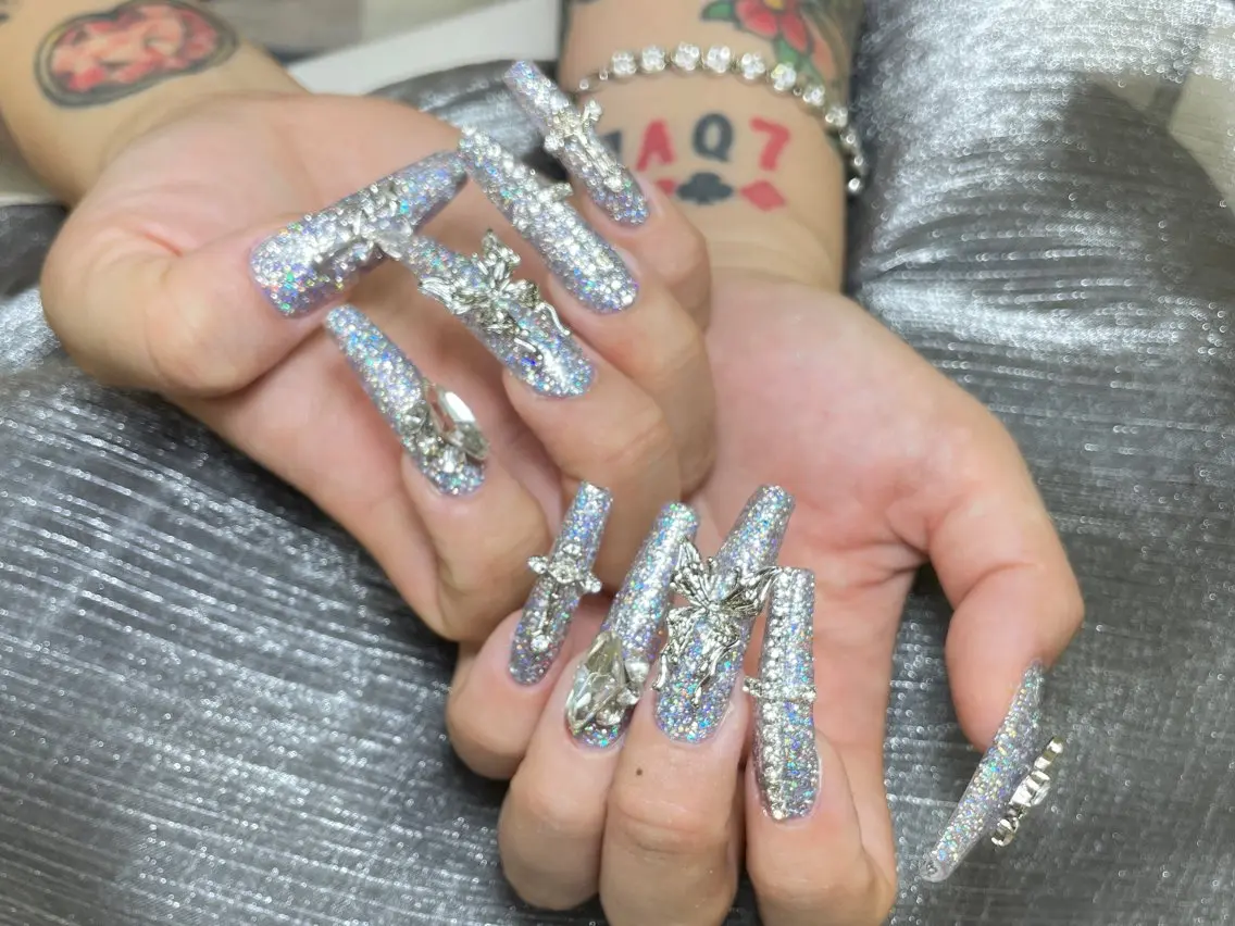 ネイル オーロラネイル チークネイル ハート マグネットネイル スカルプネイル 💅ネイル✨ プリンセスのネイルデザイン