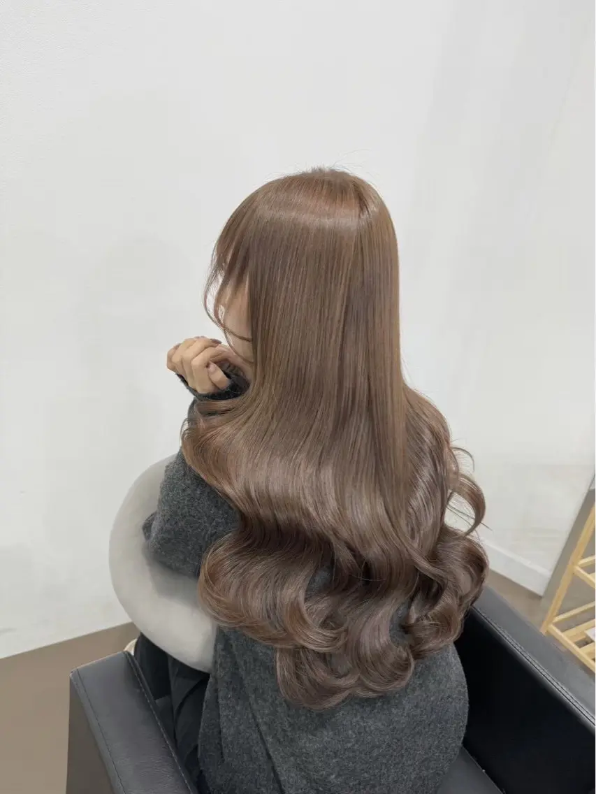 ロング カラー 速水 星來のヘアスタイル