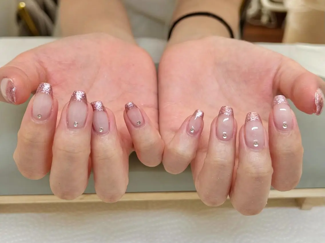 ネイル チークネイル 長さ出し フラッシュネイル フレンチネイル ガラスフレンチ ハンドネイル ハンドケア The  Nail 新大久保店のネイルデザイン