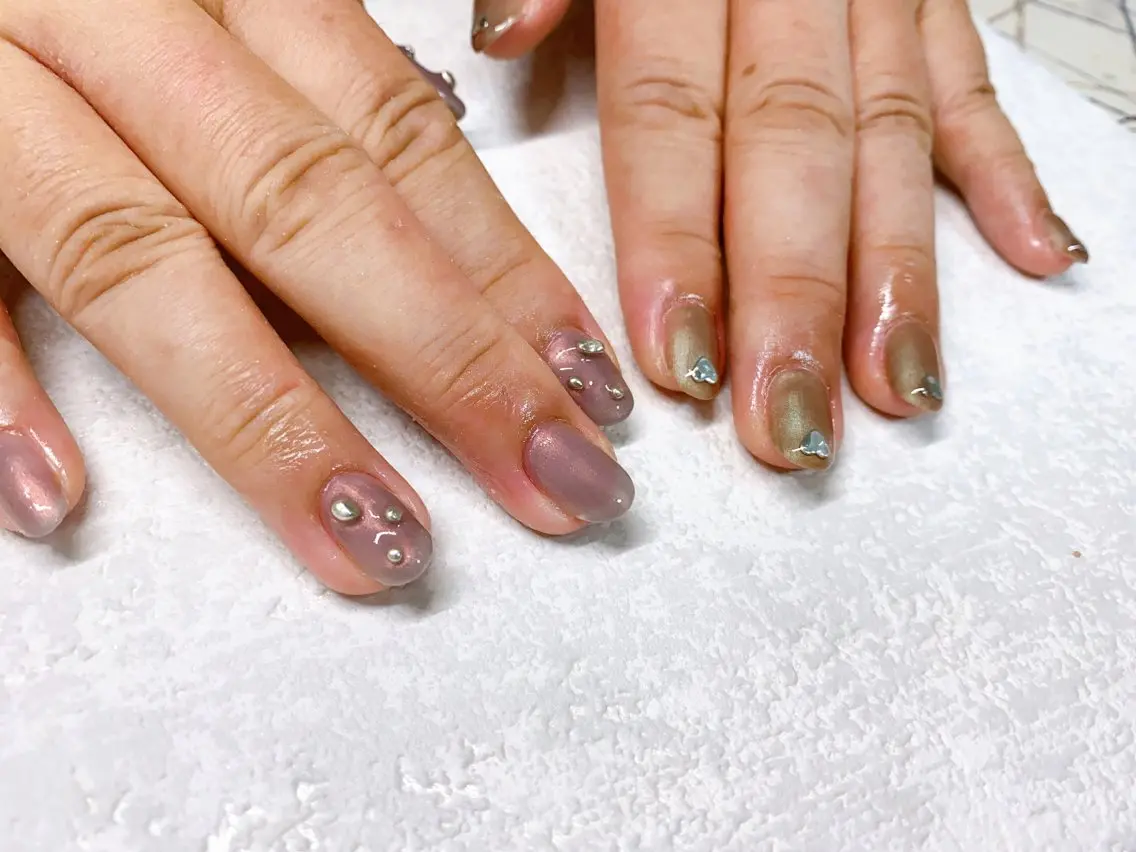 ネイル オーロラネイル フットネイル フレンチネイル ジェルネイル 韓国ネイル ハンドネイル mogunail &blowのネイルデザイン